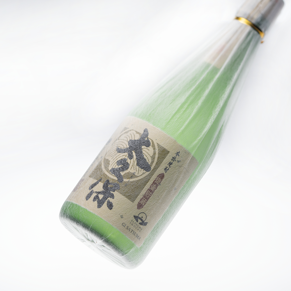 スライドショー伝承古式黄麹 太久保 芋焼酎 (720ml)の画像を開く