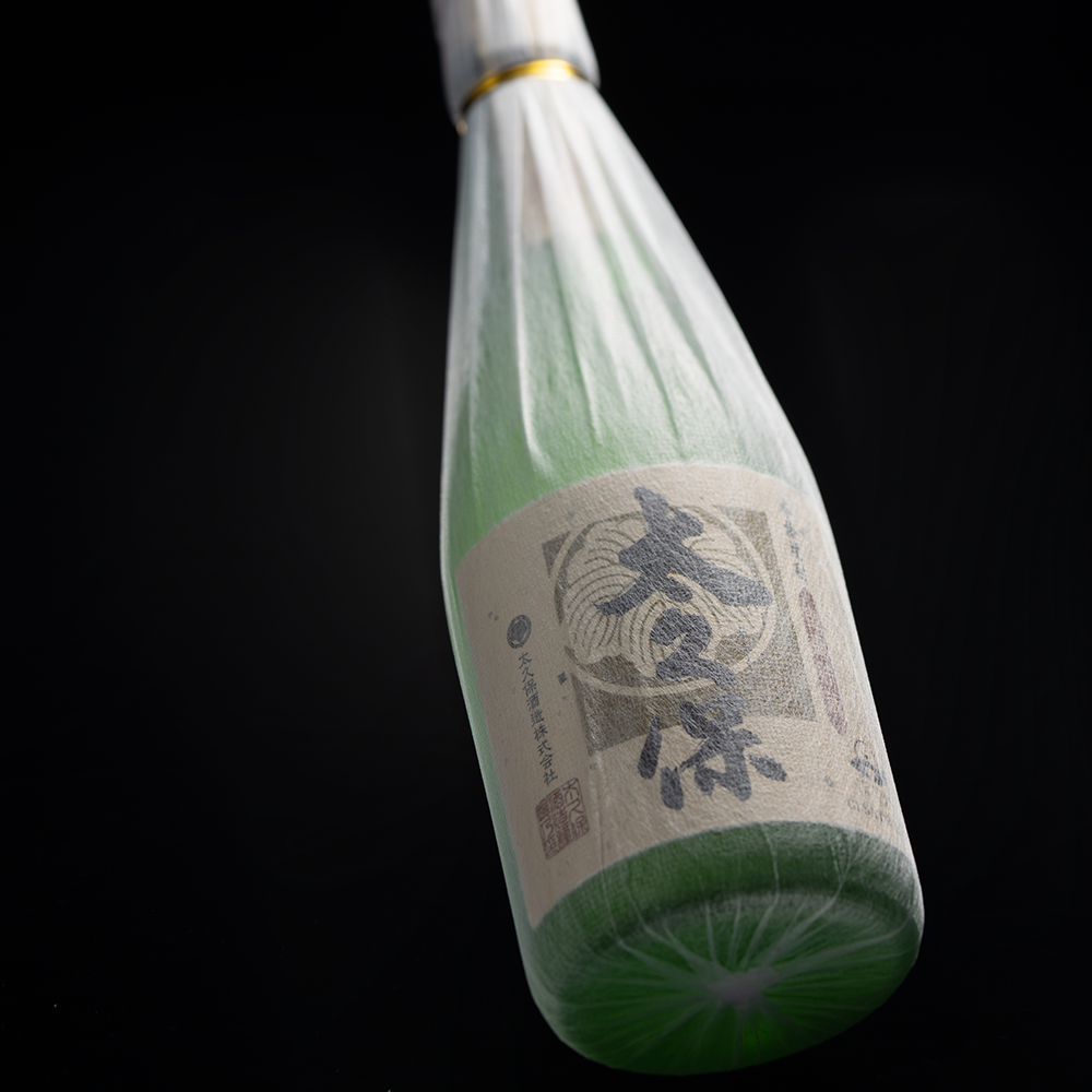 スライドショー伝承古式黄麹 太久保 芋焼酎 (720ml)の画像を開く